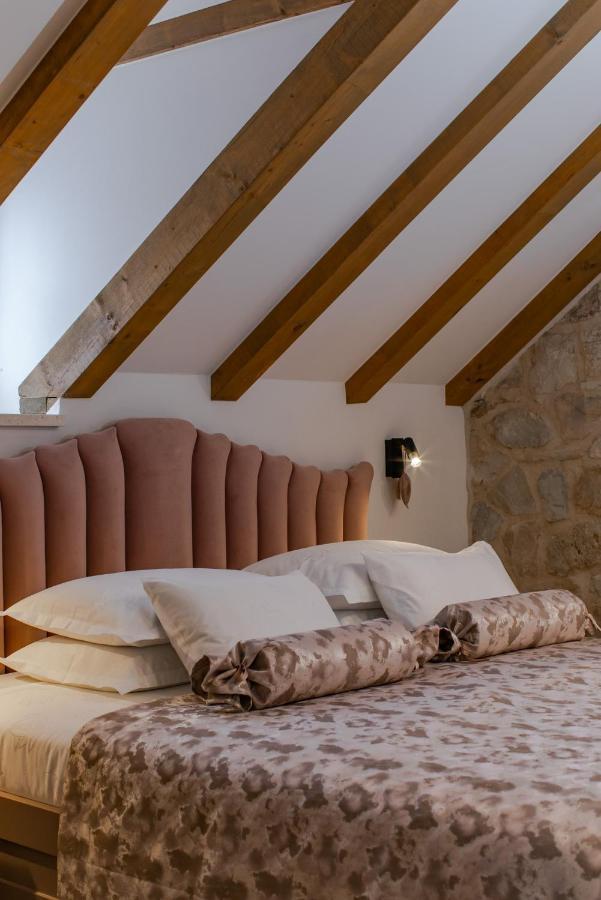 Villa Bante - Luxury Stone House Kaštela Extérieur photo