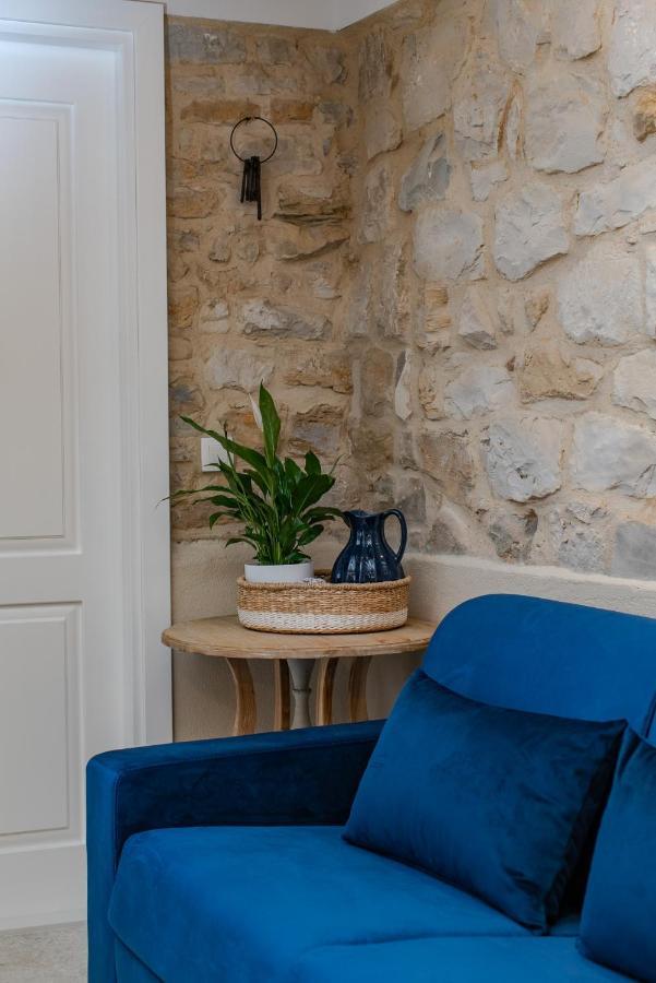 Villa Bante - Luxury Stone House Kaštela Extérieur photo