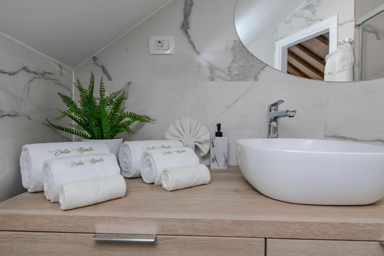 Villa Bante - Luxury Stone House Kaštela Extérieur photo