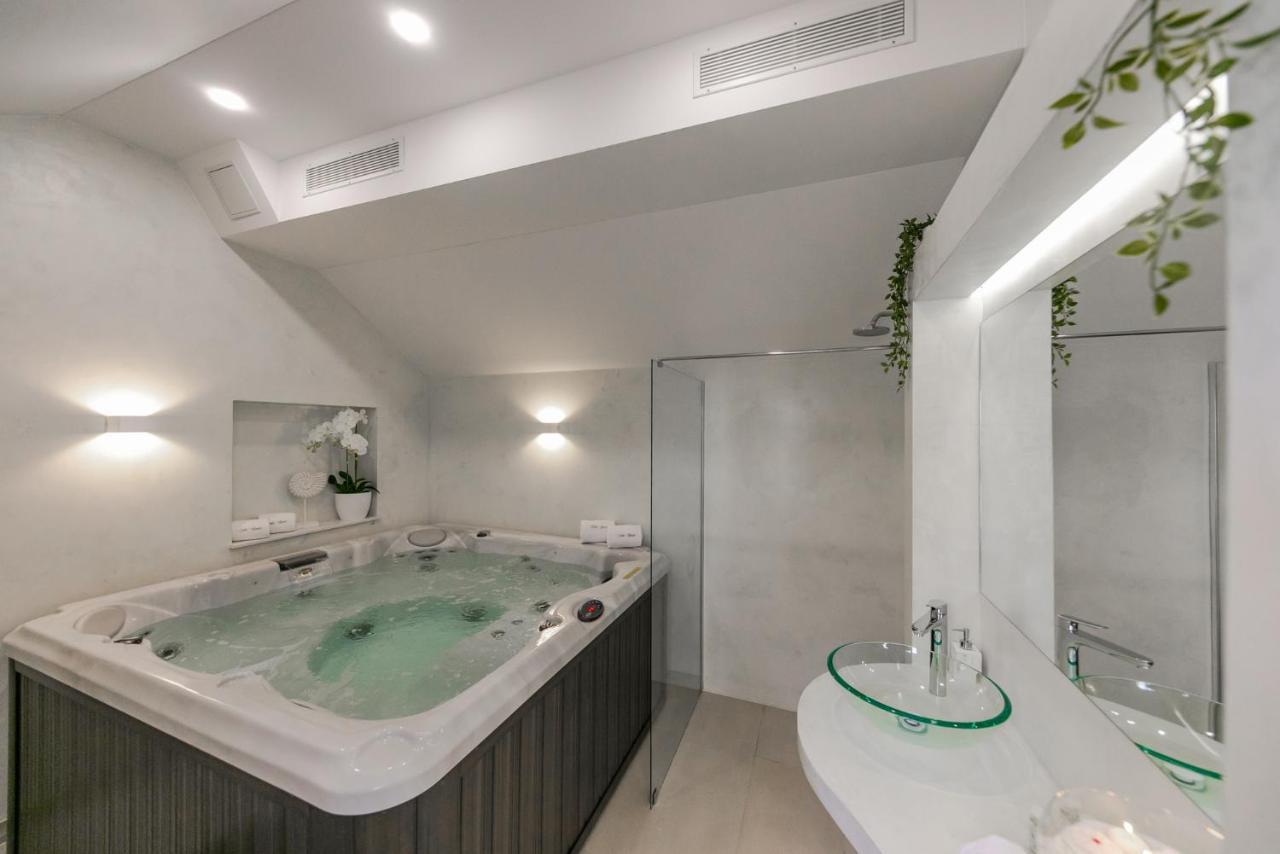 Villa Bante - Luxury Stone House Kaštela Extérieur photo