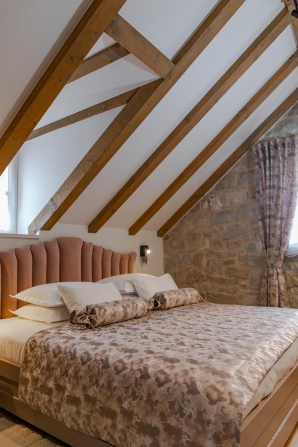 Villa Bante - Luxury Stone House Kaštela Extérieur photo