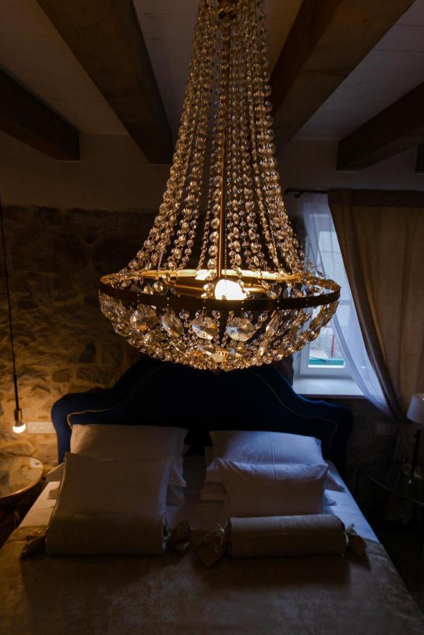 Villa Bante - Luxury Stone House Kaštela Extérieur photo
