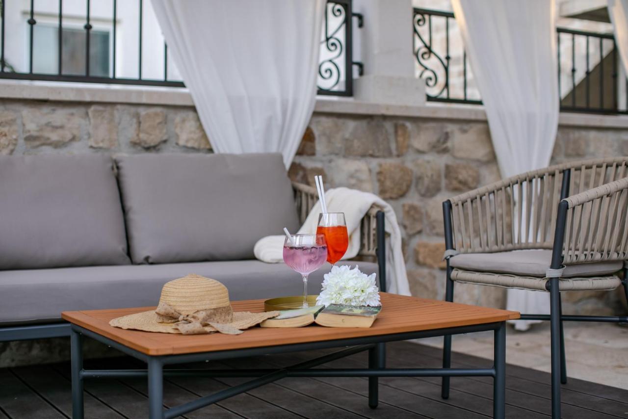 Villa Bante - Luxury Stone House Kaštela Extérieur photo